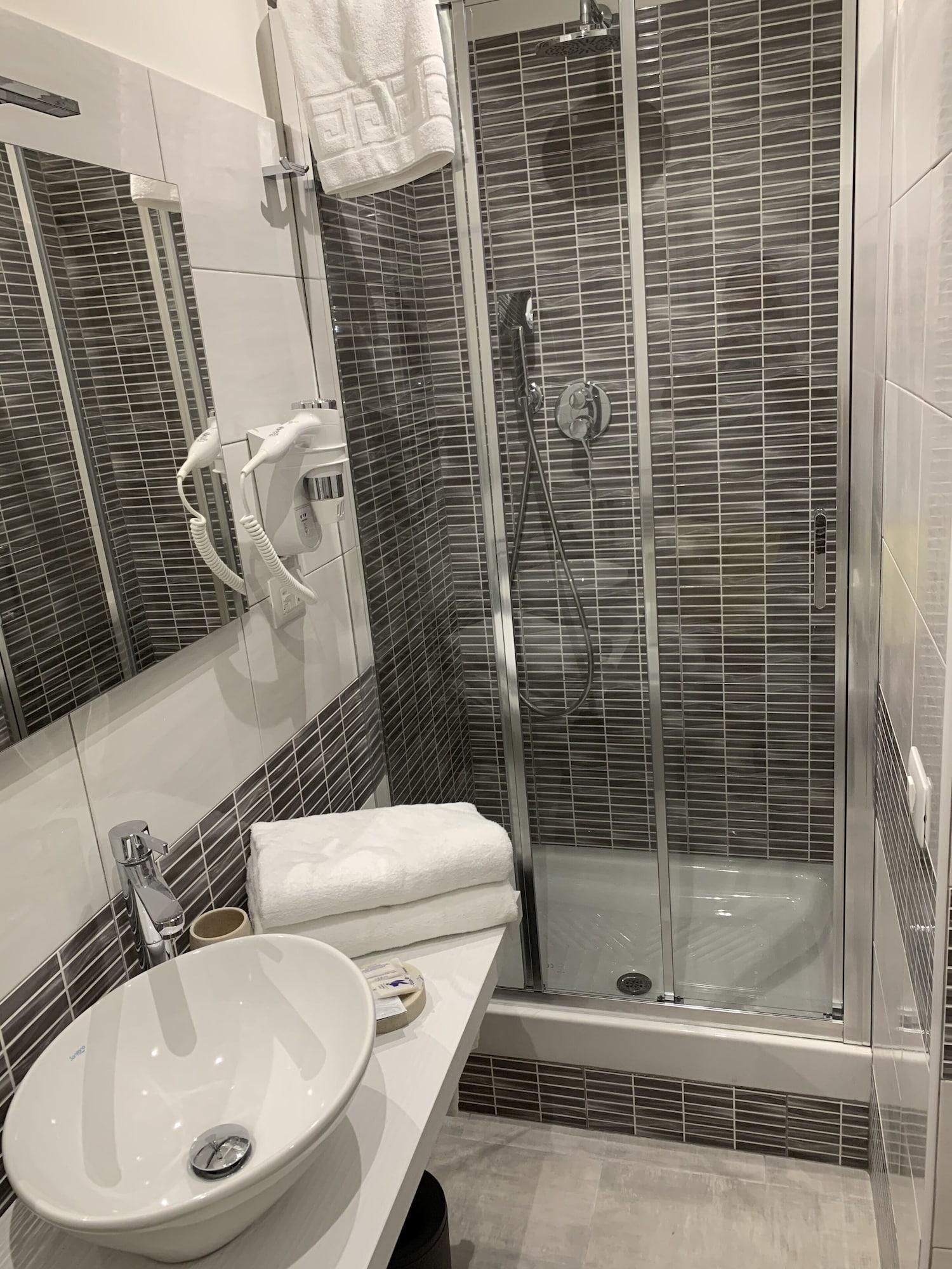 Hotel Assarotti 3*