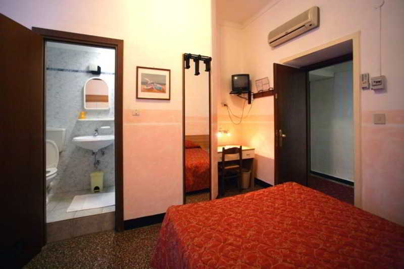 Assarotti Hotel 3*